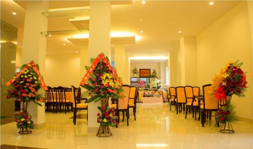 Golden Star Hotel Hue Exterior foto