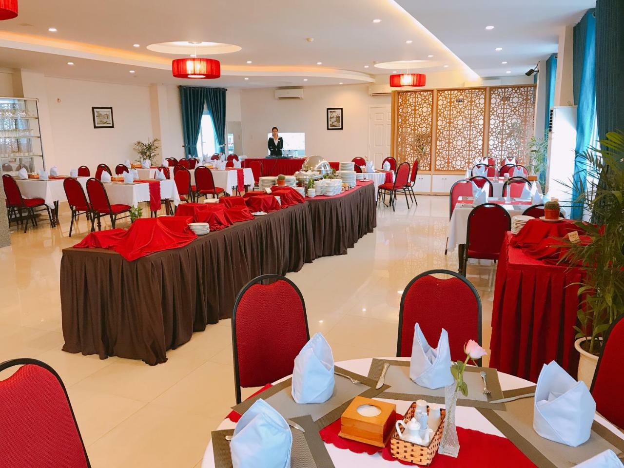Golden Star Hotel Hue Exterior foto