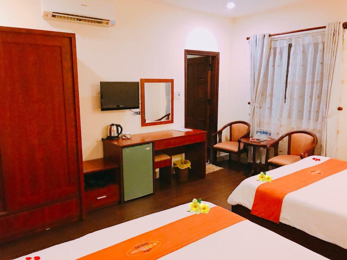 Golden Star Hotel Hue Exterior foto